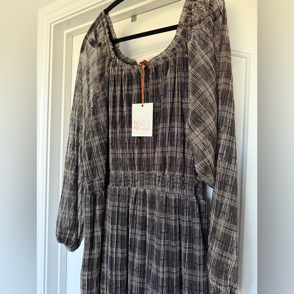 Knox Rose Shimmer Dress